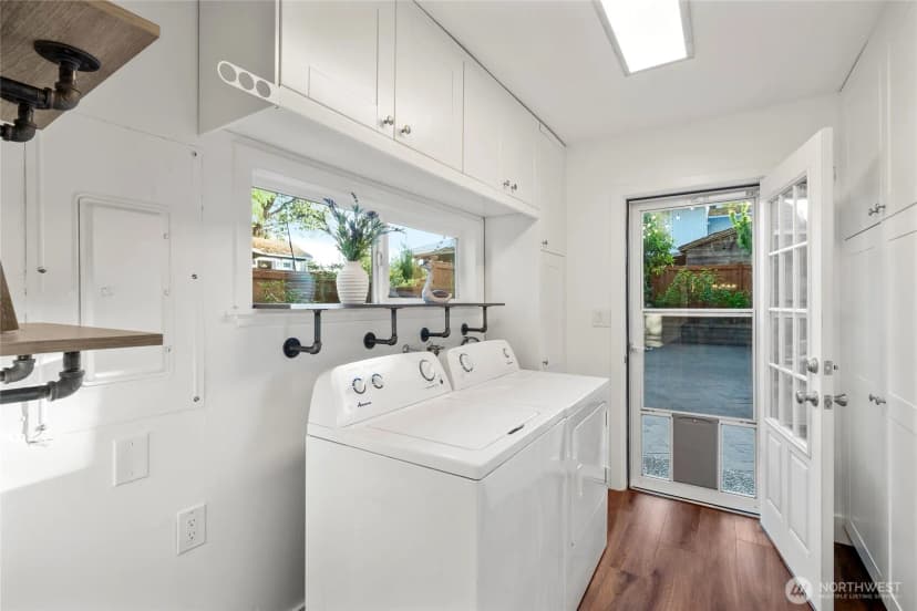 Property photo for 14341 Interlake Avenue N, Seattle photo 21