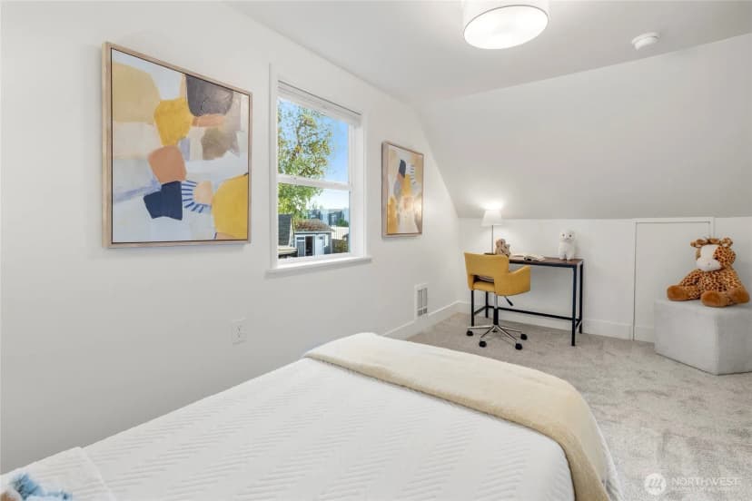 Property photo for 14341 Interlake Avenue N, Seattle photo 14
