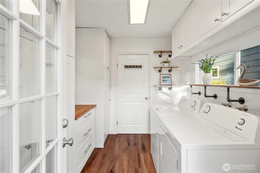 Property photo for 14341 Interlake Avenue N, Seattle photo 19