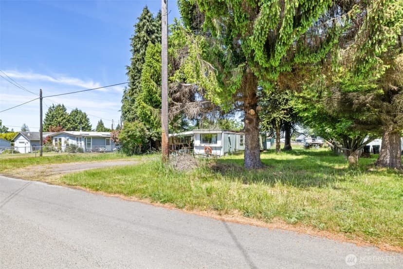 Property photo for 2013 E 4th Avenue, Port Angeles photo 14