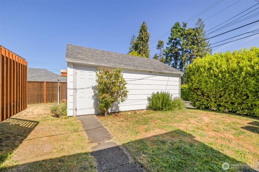 Property photo for 218 S Jones Street, Port Angeles photo 37