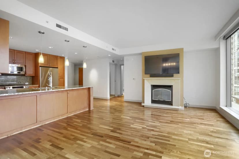 Property photo for 10650 Ne 9th Place #1520, Bellevue photo 10