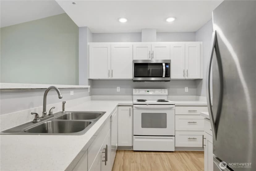 Property photo for 25235 Se Klahanie Blvd #c303, Sammamish photo 12