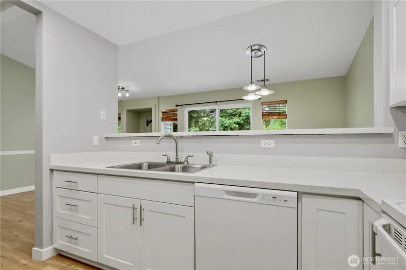 Property photo for 25235 Se Klahanie Blvd #c303, Sammamish photo 10