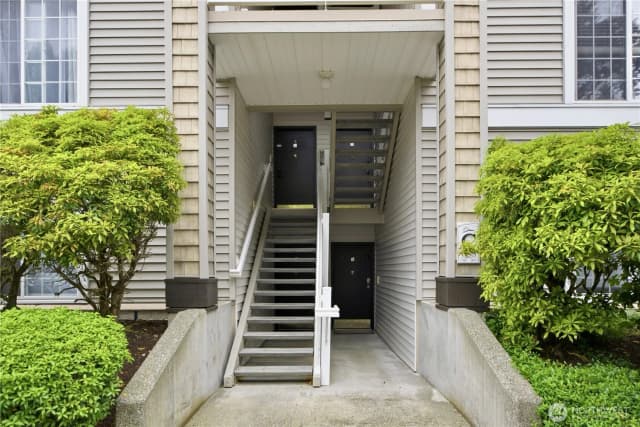 Property photo for 25235 Se Klahanie Blvd #c303, Sammamish photo 2