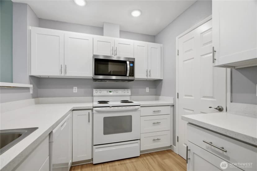 Property photo for 25235 Se Klahanie Blvd #c303, Sammamish photo 9