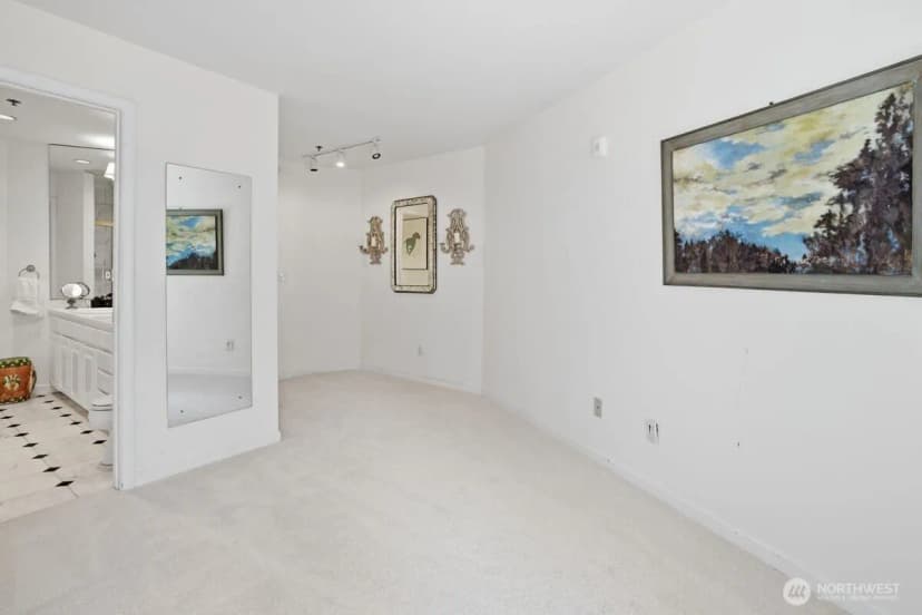 Property photo for 10000 Meydenbauer Way Se #1, Bellevue photo 22