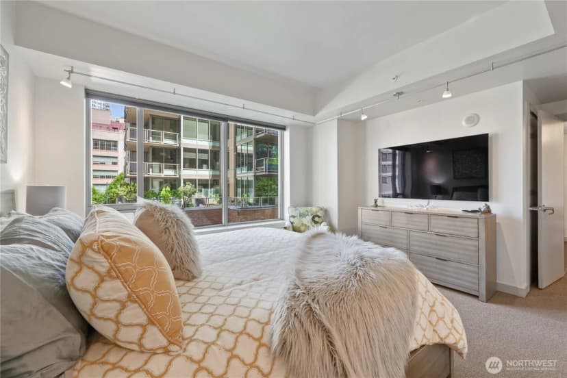 Property photo for 900 Lenora Street #w300, Seattle photo 16
