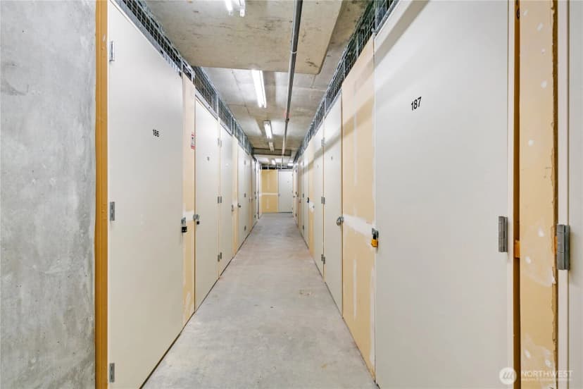 Property photo for 900 Lenora Street #w300, Seattle photo 32