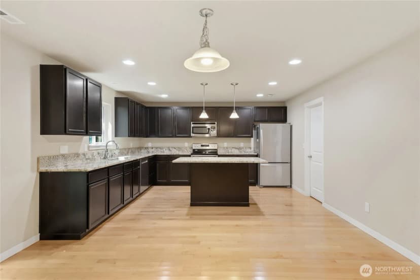 Property photo for 6106 120th Street Ct, Gig Harbor photo 9
