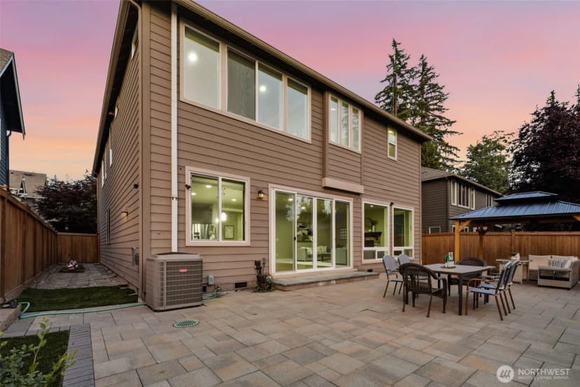 Property photo for 21223 Ne 9th Place, Sammamish photo 38