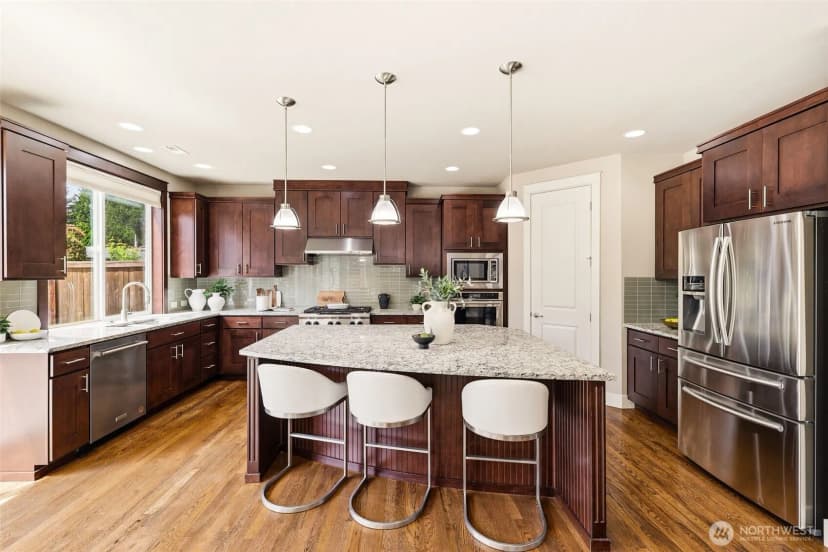 Property photo for 21223 Ne 9th Place, Sammamish photo 14