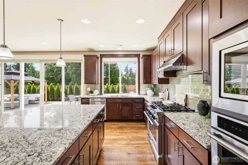 Property photo for 21223 Ne 9th Place, Sammamish photo 12