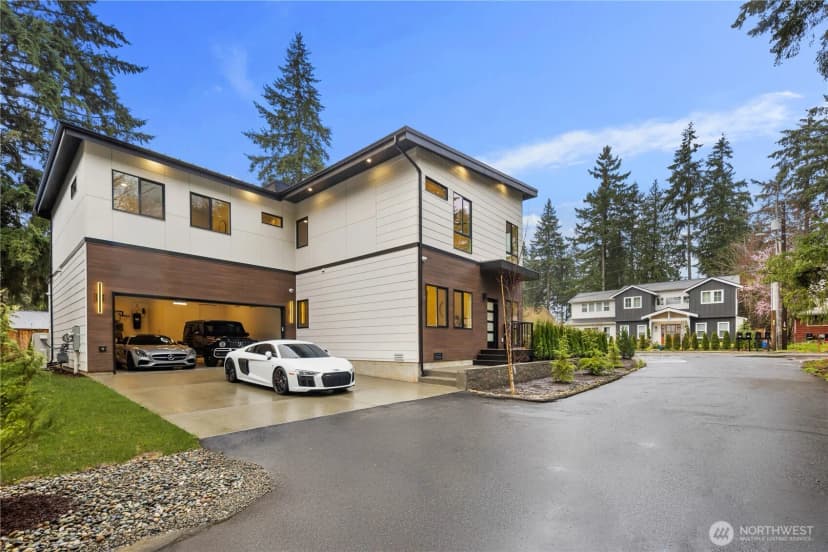 Property photo for 10416 130th Avenue Ne, Kirkland photo 38