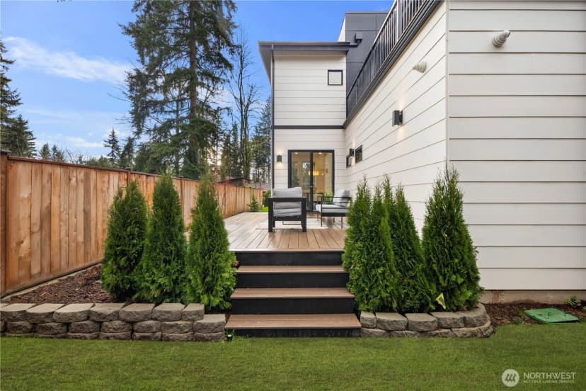 Property photo for 10416 130th Avenue Ne, Kirkland photo 6