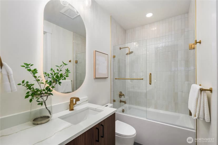 Property photo for 10416 130th Avenue Ne, Kirkland photo 36