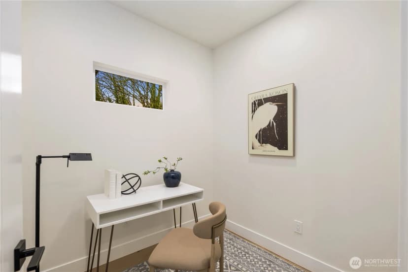 Property photo for 10416 130th Avenue Ne, Kirkland photo 37