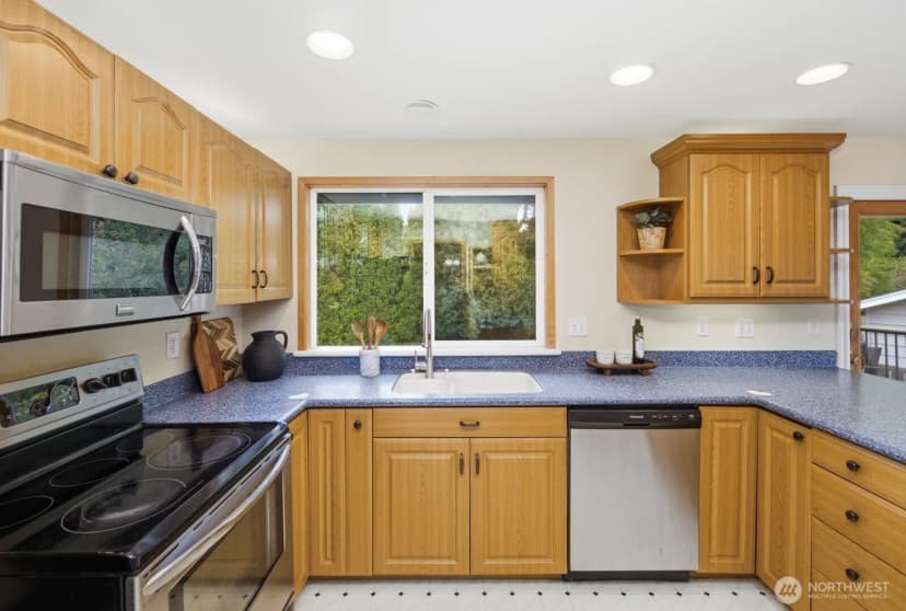 Property photo for 4217 184th Place Sw, Lynnwood photo 16