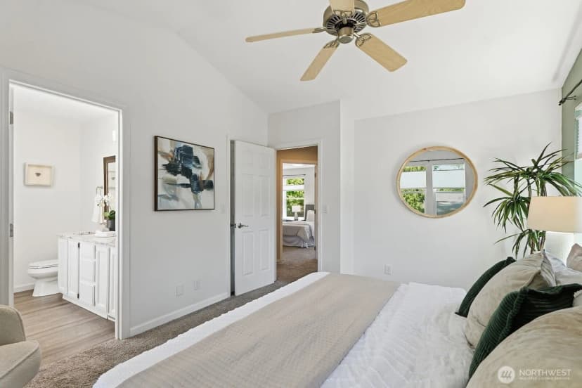Property photo for 8128 Ne 161st Place, Kenmore photo 16