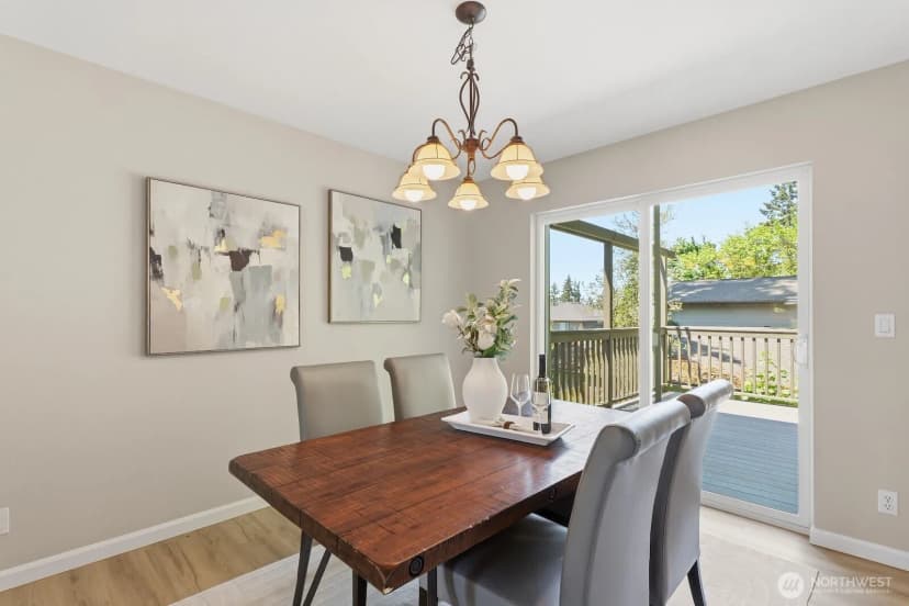 Property photo for 8128 Ne 161st Place, Kenmore photo 7