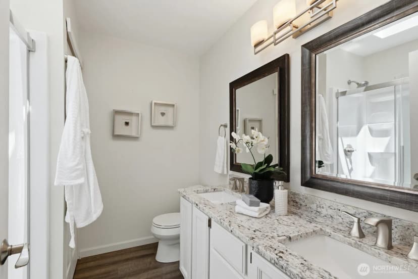 Property photo for 8128 Ne 161st Place, Kenmore photo 18