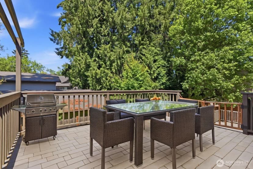 Property photo for 8128 Ne 161st Place, Kenmore photo 22