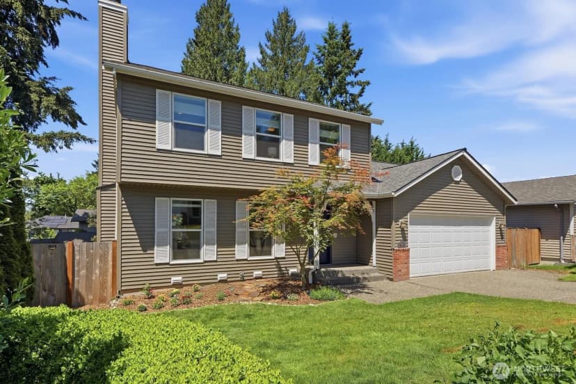 Property photo for 8128 Ne 161st Place, Kenmore