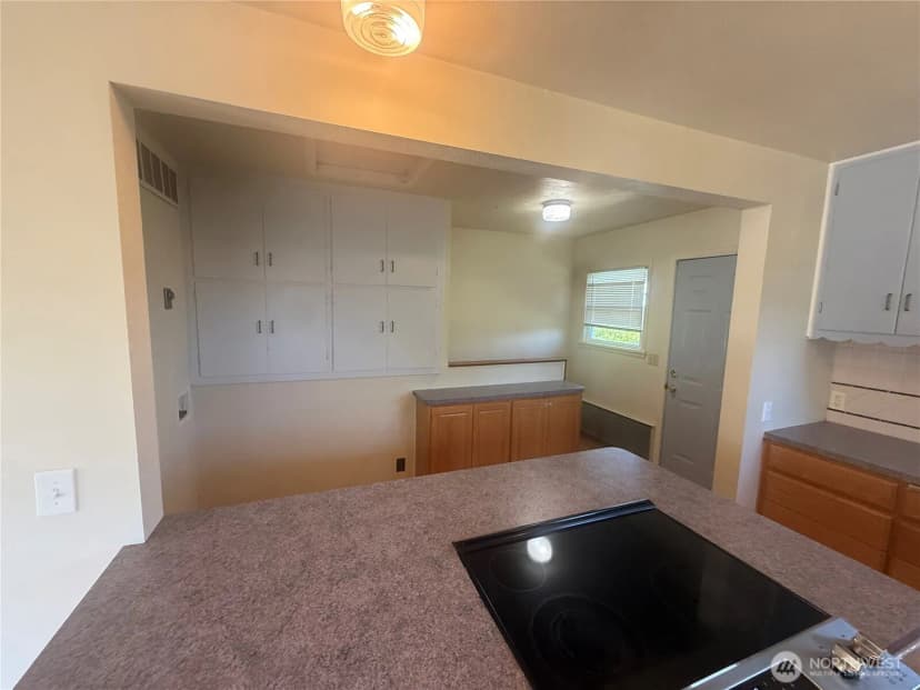Property photo for 1413 Se Central Avenue, College Place photo 7