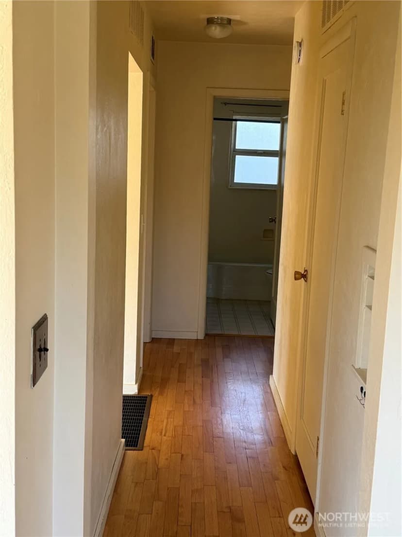 Property photo for 1413 Se Central Avenue, College Place photo 8