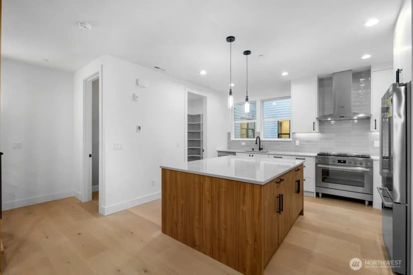 Property photo for 962 7th Ave Nw (homesite #4), Issaquah photo 6