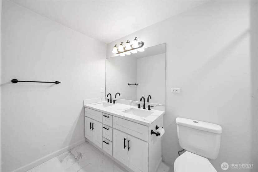 Property photo for 30811 26th Avenue Sw, Federal Way photo 24