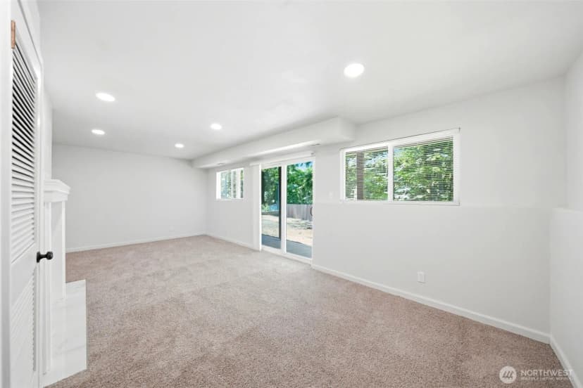 Property photo for 30811 26th Avenue Sw, Federal Way photo 32