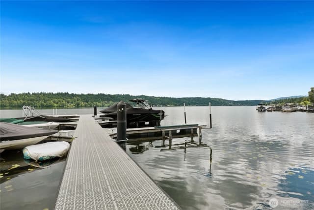 Property photo for 4050 W Lake Sammamish Pkwy Ne #103, Redmond