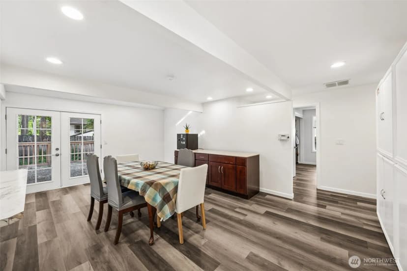 Property photo for 6425 Nyanza Park Drive Sw, Lakewood photo 10