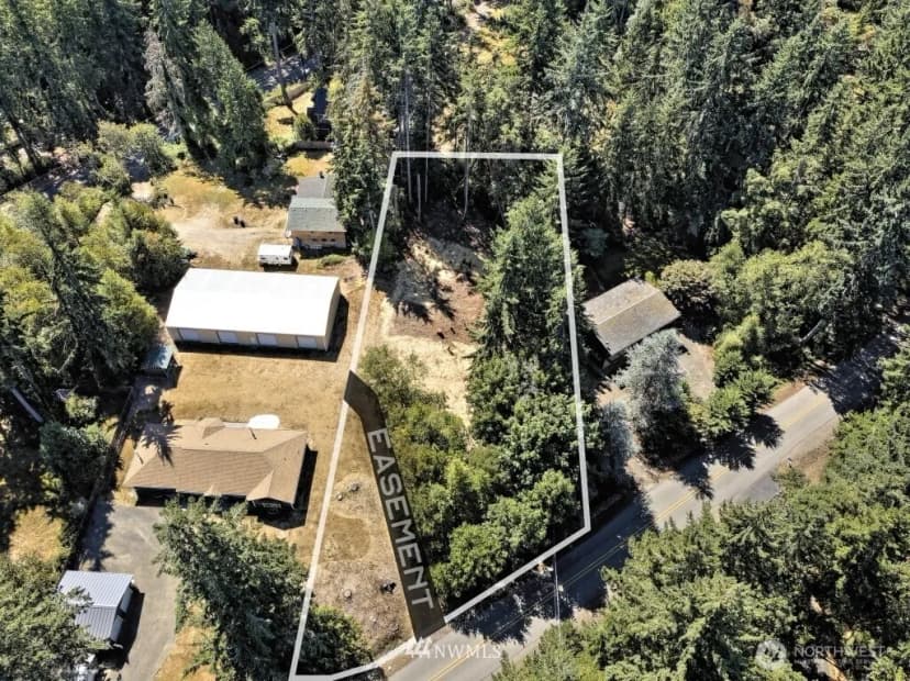 Property photo for 10173 Misery Point Road Nw, Seabeck photo 2