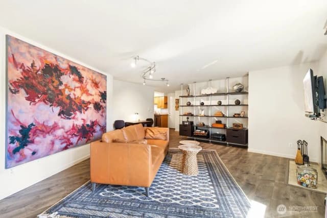 Property photo for 3045 20th Avenue W #202, Seattle photo 3