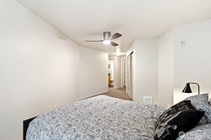 Property photo for 3045 20th Avenue W #202, Seattle photo 11
