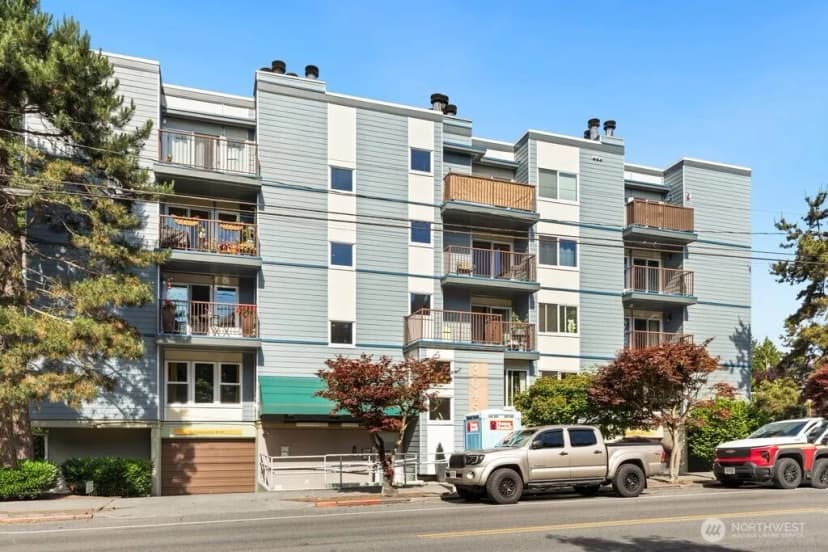 Property photo for 3045 20th Avenue W #202, Seattle photo 17