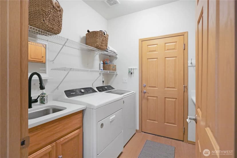 Property photo for 8542 Bainbridge Loop Ne, Lacey photo 12