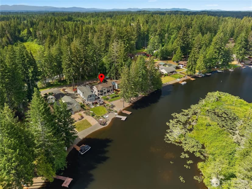 Property photo for 1061 E Ballantrae Drive, Shelton photo 32