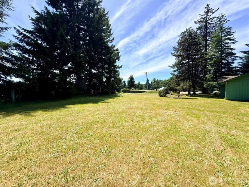 Property photo for 503 Centre Street N, Rainier photo 7