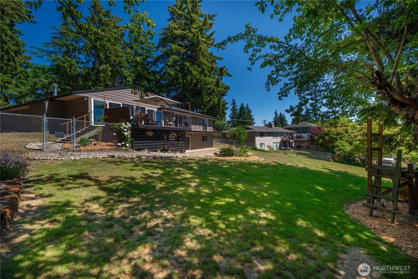 Property photo for 710 66th Avenue E, Fife photo 37