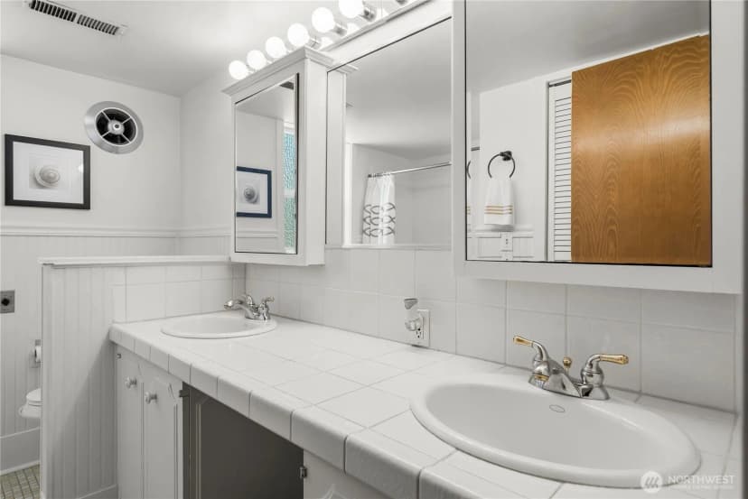 Property photo for 710 66th Avenue E, Fife photo 32