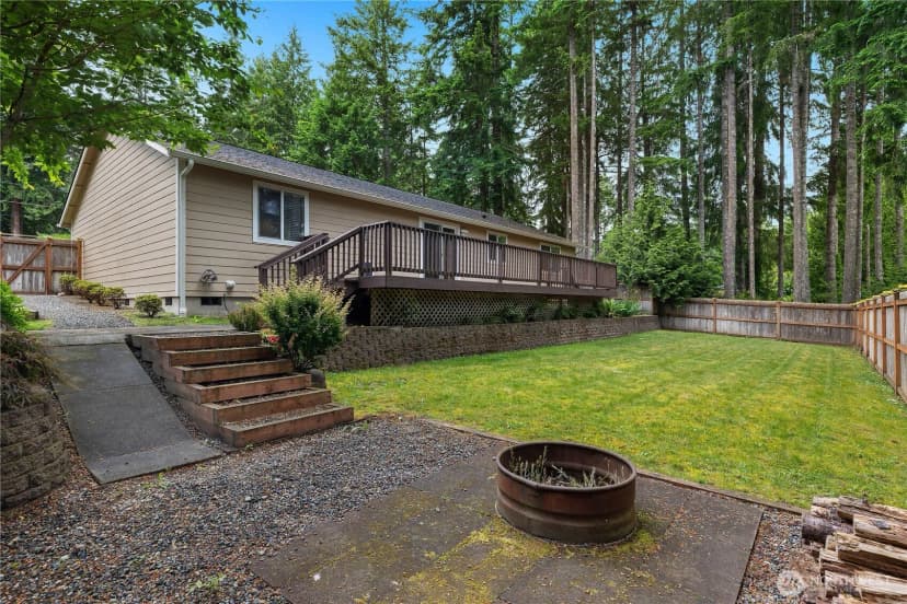 Property photo for 840 E Timberlake Drive E, Shelton photo 30