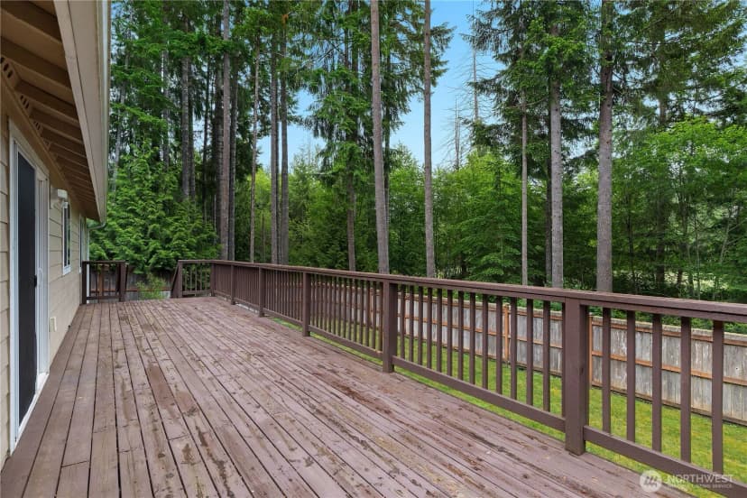 Property photo for 840 E Timberlake Drive E, Shelton photo 28