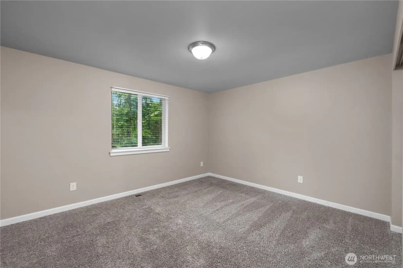 Property photo for 840 E Timberlake Drive E, Shelton photo 24