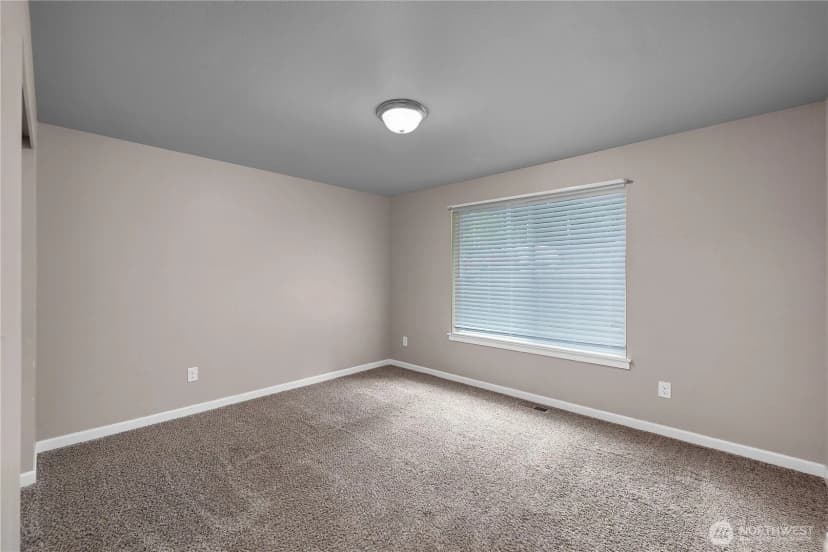 Property photo for 840 E Timberlake Drive E, Shelton photo 21