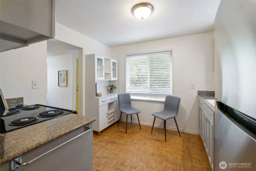 Property photo for 9456 21st Avenue Sw #c, Seattle photo 12