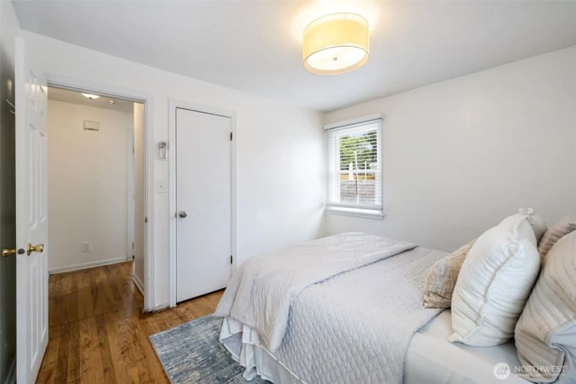 Property photo for 9456 21st Avenue Sw #c, Seattle photo 17