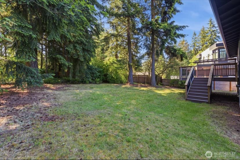 Property photo for 9216 169th Place Ne, Redmond photo 28
